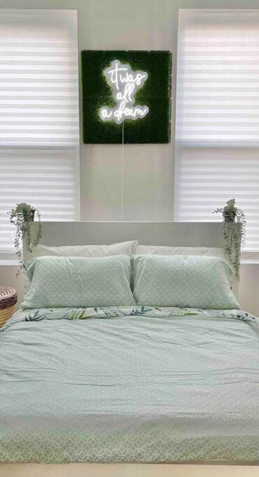 Derive Stays - Affordable Brooklyn Apt. W/ Balcony Nova York